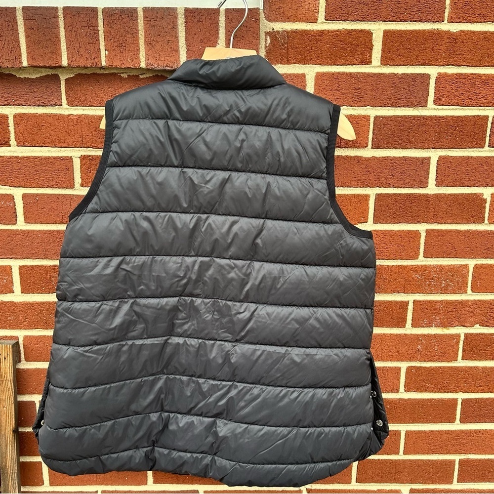 Calvin Klein Vest - Picture 2 of 2